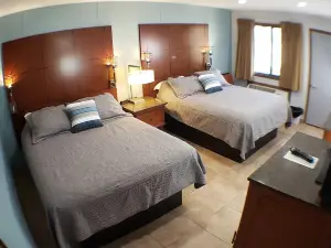 Lewis & Clark Resort