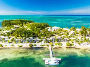 Pools of the Kai 3 - Waterfront Condo with Private Pool Atrium, Walk to Restaurants
