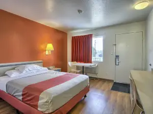 Motel 6 New Cumberland, PA - Harrisburg - Hershey South