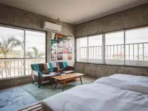 Yanbaru Hostel