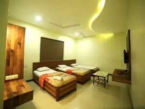 Hotel Radhika