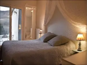 Logis Hotel les Tilleuls