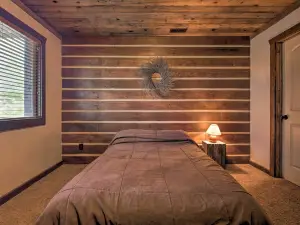 Secluded Sterling Abode Near Palisade State Park!