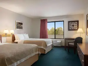 Days Inn by Wyndham Eagle River