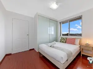 Campsie 2 Bed Spacious Apartment / Nca069
