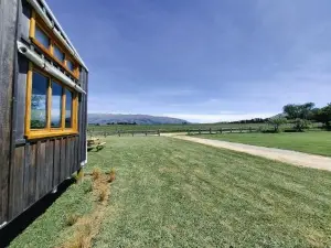 Tarras Tiny Haven - Wake up to Breathtaking Mountains
