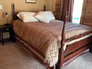 Mountain Valley Paradise- stunning retreat nestled in the heart of the San Juans
