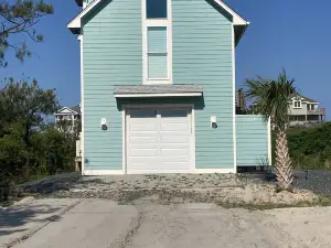 Charming Tiny Cottage