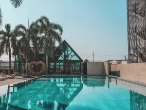 The One Hotel