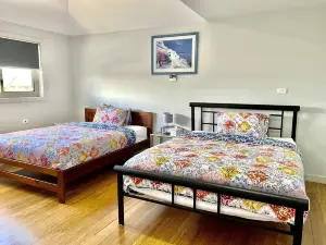 Home Away from Home Newly Built and Spacious