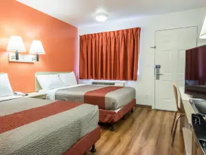 Motel 6 Longview, TX