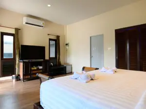 Saphlivilla Beach Resort