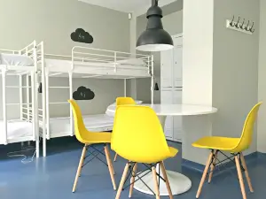 Cloud Hostel