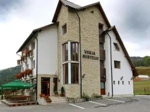 Pensiunea Vraja Muntelui