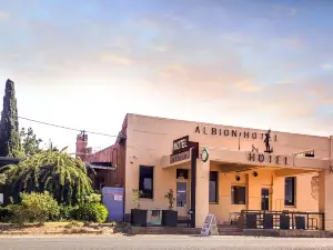 The Albion Motel Castlemaine