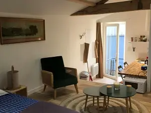 Cabanes et Studios à la Bernardiere
