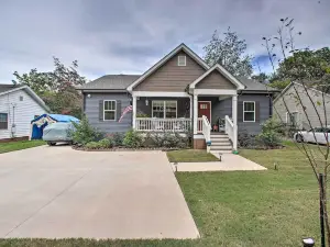 Luxe Greenville Retreat, 2 Mi to Downtown!