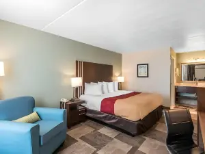 อีโคโนลอดจ์ โอ๊คโกรฟ-บลูสปริงส์