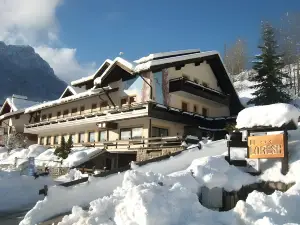 埃爾拉瑞斯飯店