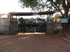 Hotel Kanha (Treasure in Forest)