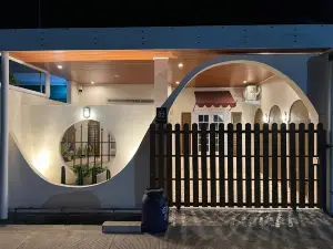 GT-R Guest House /Home stay