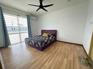 Lavender Homestay Mukah 3 Bedrooms