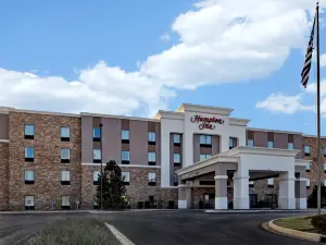 Hampton Inn-DeKalb (Near the University)