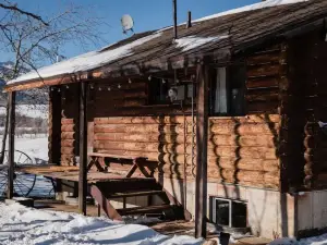 Ski/Mountain Bike Cabin, hot tub, amazing views, 6 acres