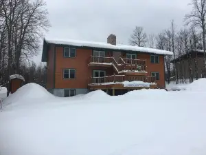 Trailside 3 bedroom unit #5 at Black River Basin
