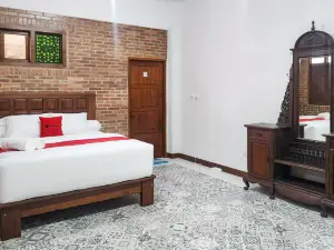 RedDoorz near Stasiun Sragen
