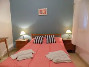 Hotel Embassy