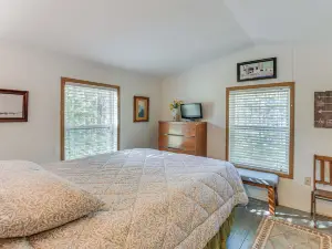 13 Mi to Acadia Artistic Retreat in Nature