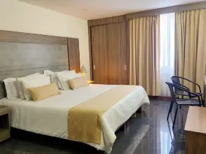Hotel BE Suites Cali