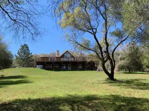 Villa Alta Vista at Yosemite- Stunning Views and Game Room