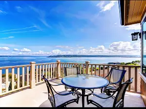 Panoramic Sea View Apartments