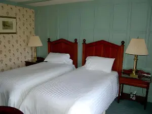 Dun Cow Inn