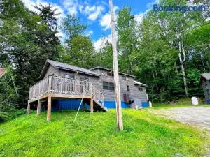 B11 New Awesome Tiny Home with AC Mountain Views Minutes to Skiing Hiking Attractions