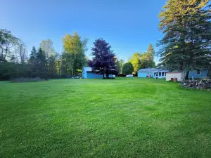Cabin On 10 Acres. Walk To Lake Huron Beach! Port Sanilac, Lexington Nearby