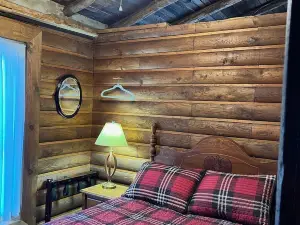 Make Some Memories at Patten's Landing, Our 83-Year Old Restored River Cabin!