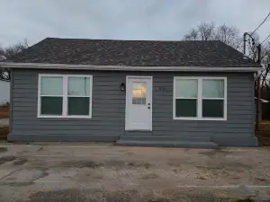 Comfortable 2 bedroom house with 4 beds