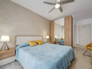 Beautiful 2 BDR Penthouse near Valletta sleeps 6