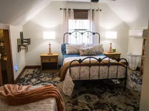 Grace Mountain Farmhouse