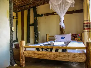 Sipi Falls Lodge