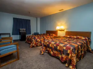 Lafayette Inn