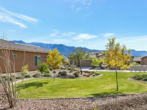 Serene SaddleBrooke Getaway – Private Patio, Resort Amenities & Views
