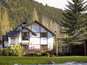 羅圖伊噴泉酒店和公寓