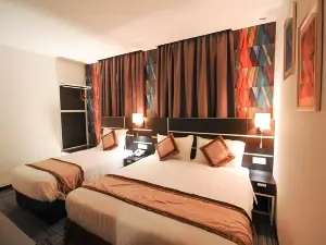 K GARDEN HOTEL PARIT BUNTAR