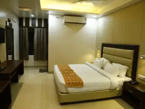 Landmark Hotel