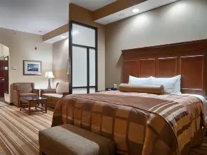 Best Western Premier KC Speedway Inn  Suites
