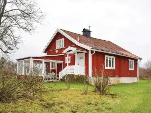 Beautiful Home in Strömsnäsbruk with 3 Bedrooms